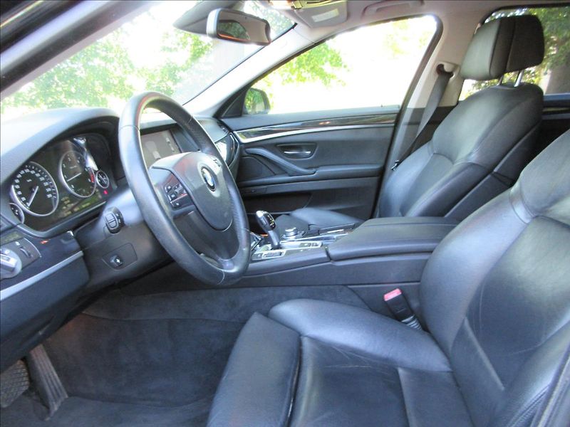 BMW Řada 5 535d xDrive, Panorama, Navi, K - fotka 11 z 34