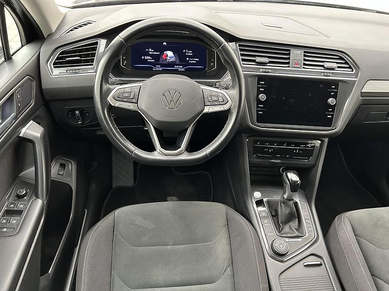 Volkswagen Tiguan Allspace 2.0 TDI 4x4 Elegance - fotka 5 z 27