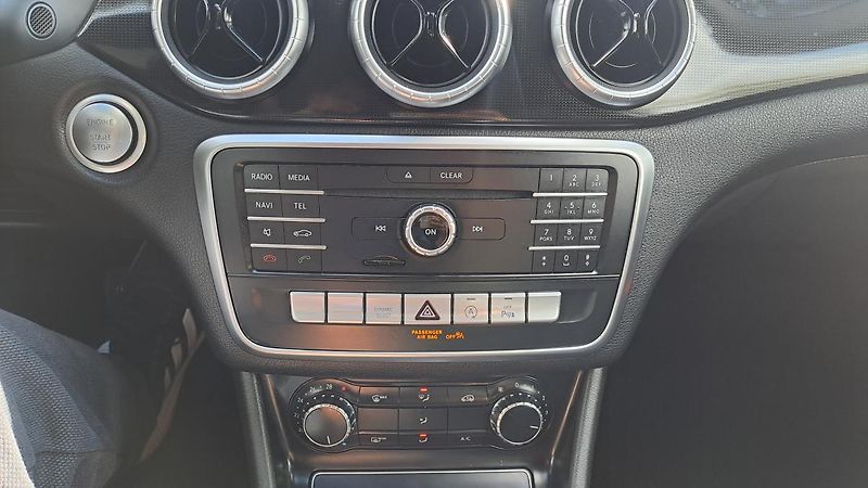 Mercedes-Benz CLA SB 200 D AUT NAVI - fotka 27 z 30