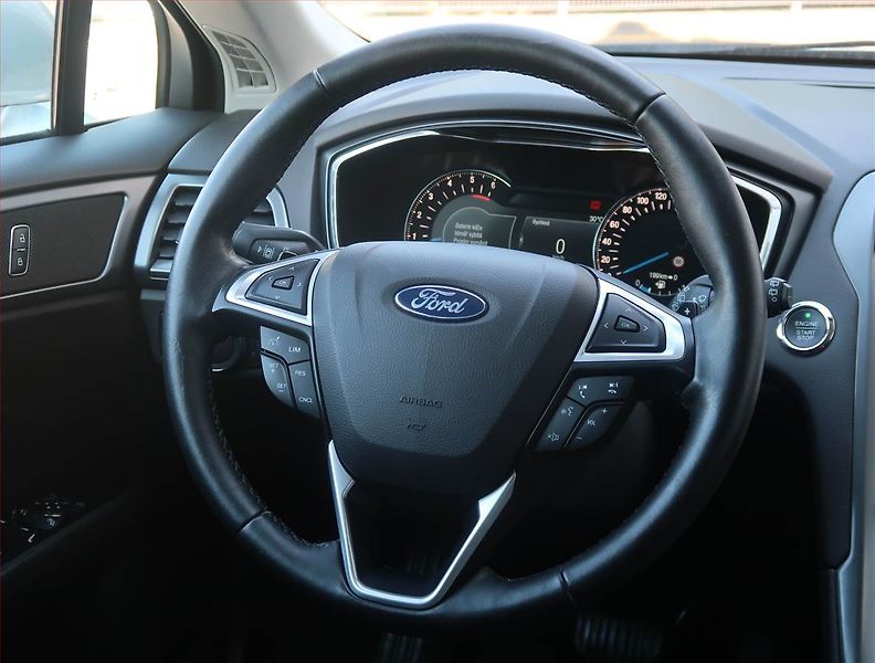 Ford Mondeo (2016) 2.0 TDCI, 4X4, Automat, Navi - fotka 17 z 18