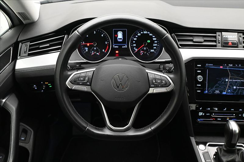 Volkswagen Passat 2,0 TDI 110 kW DSG Business Zá - fotka 18 z 32