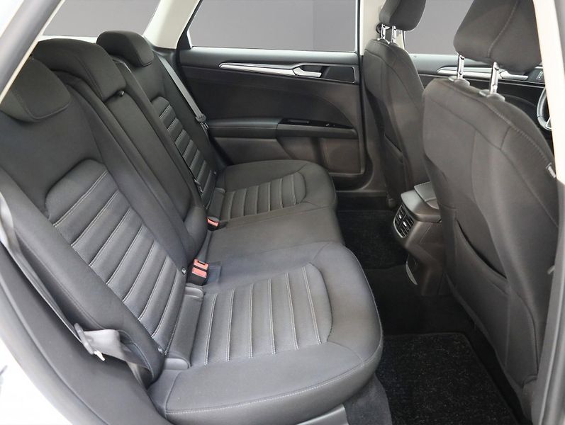Ford Mondeo (2019) 110kW, AT8, navi, winter paket - fotka 17 z 20