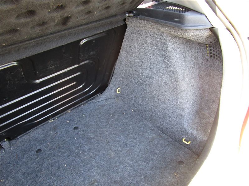 Škoda Fabia 1.2HTP - fotka 32 z 37
