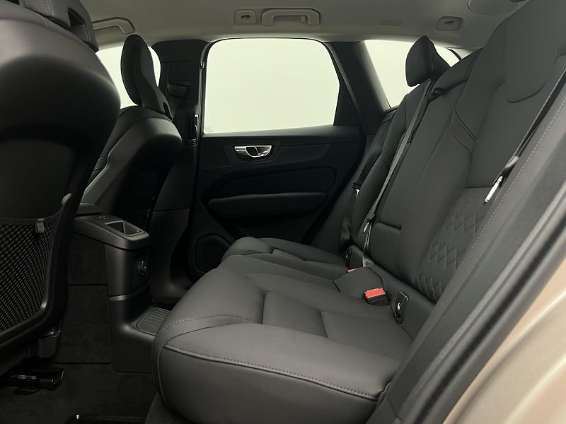 Volvo XC60 T6 AWD BRIGHT PLUS CZ 1.maj. - fotka 6 z 47