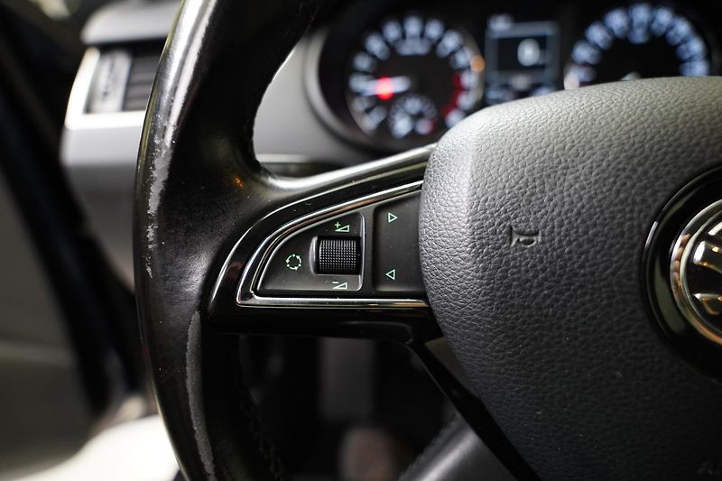 Škoda Octavia - fotka 16 z 25