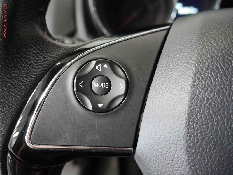 Mitsubishi ASX (2015) 1.6 MiVC, 1.maj,ČR, AC, temp - fotka 12 z 17
