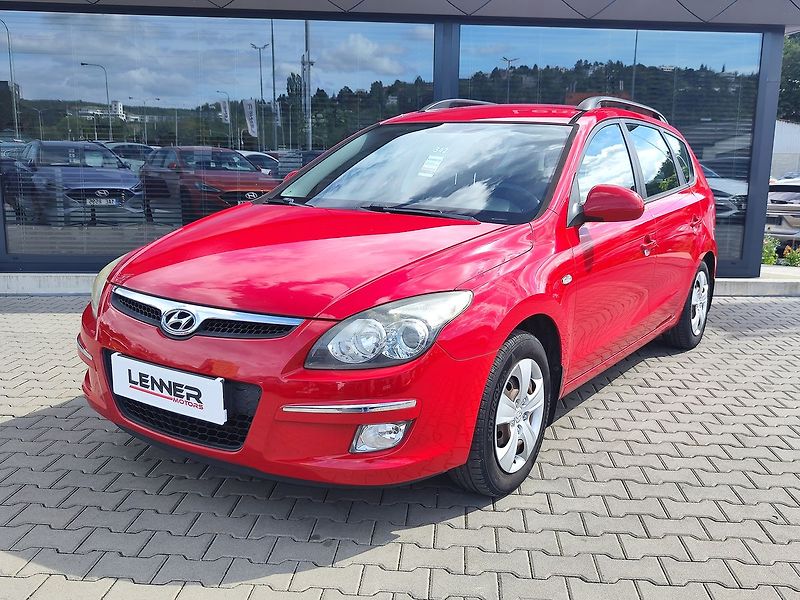 Hyundai i30 1.6 CVVT/92kW Made in Czech - fotka 1 z 24