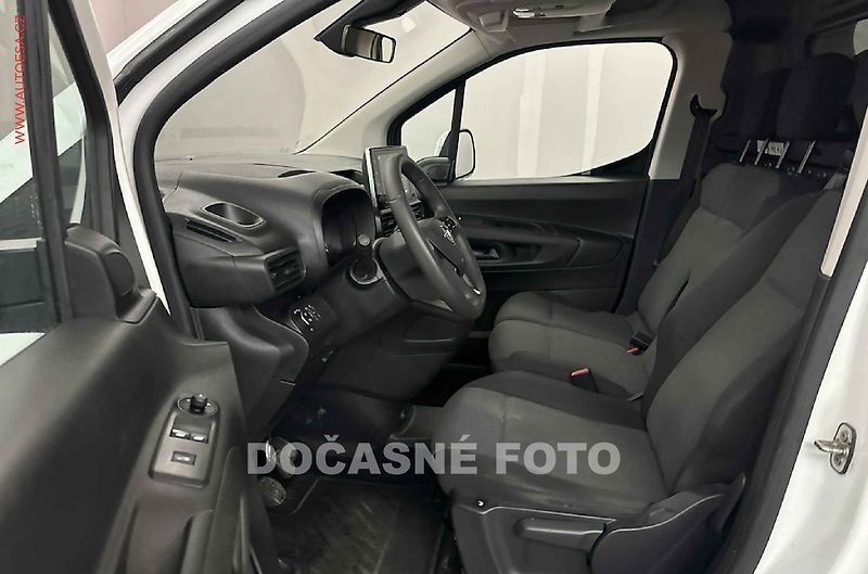 Opel Combo (2021) 1.5CDTi MAXi, 96kW, navi - fotka 9 z 9