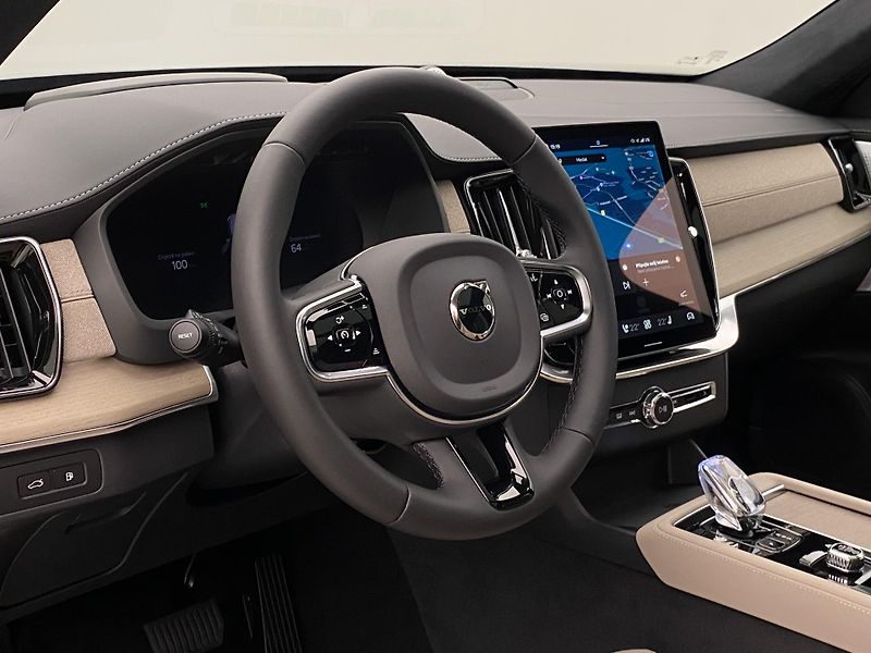 Volvo XC90 (2026) T8 AWD Plug-in BRIGHT ULTRA - fotka 4 z 75