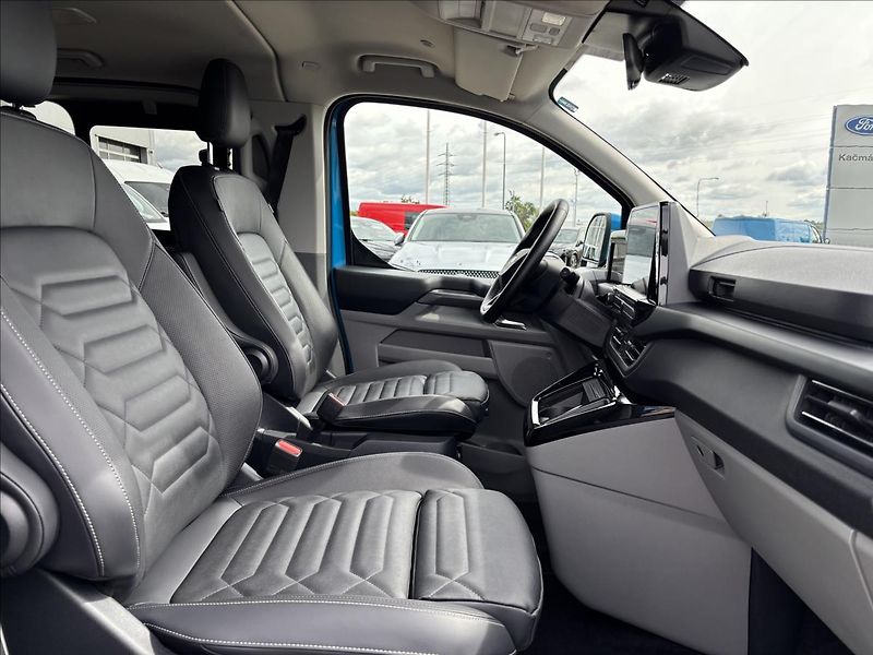 Ford Tourneo Custom 2,0 125kW Titanium X AWD L1 - fotka 27 z 59