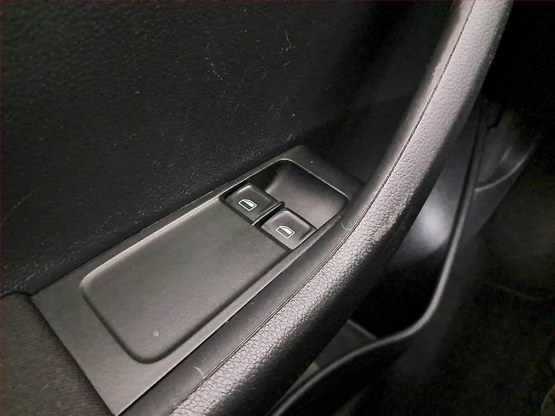 Škoda Fabia (2015) 1.4 TDI, ČR,1.maj - fotka 16 z 16
