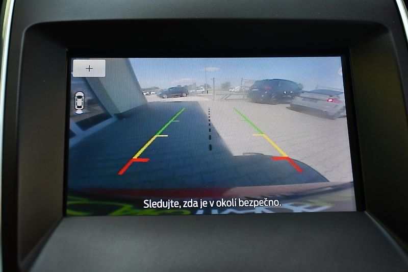 Ford S-MAX 2,0TDCi ČR 1.MAJITEL 140KW AT - fotka 43 z 53