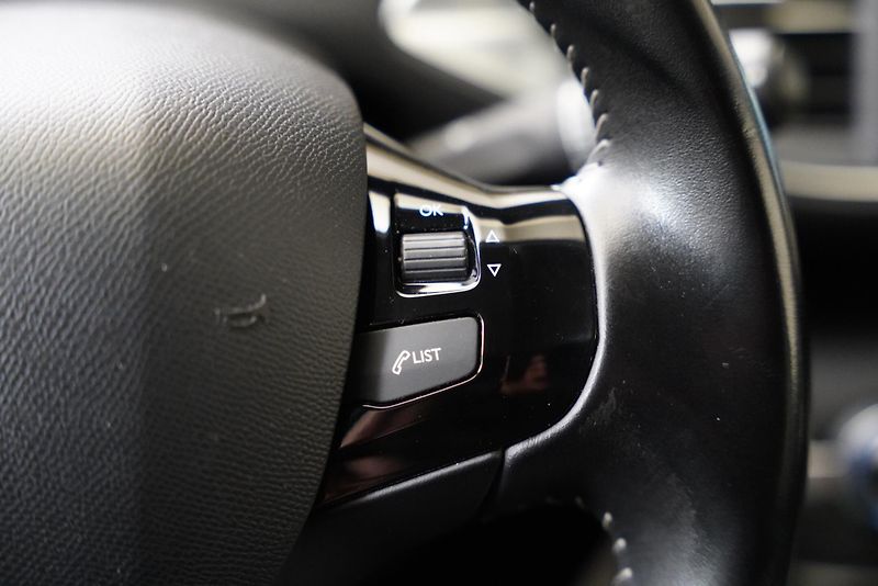 Peugeot 308 - fotka 16 z 25