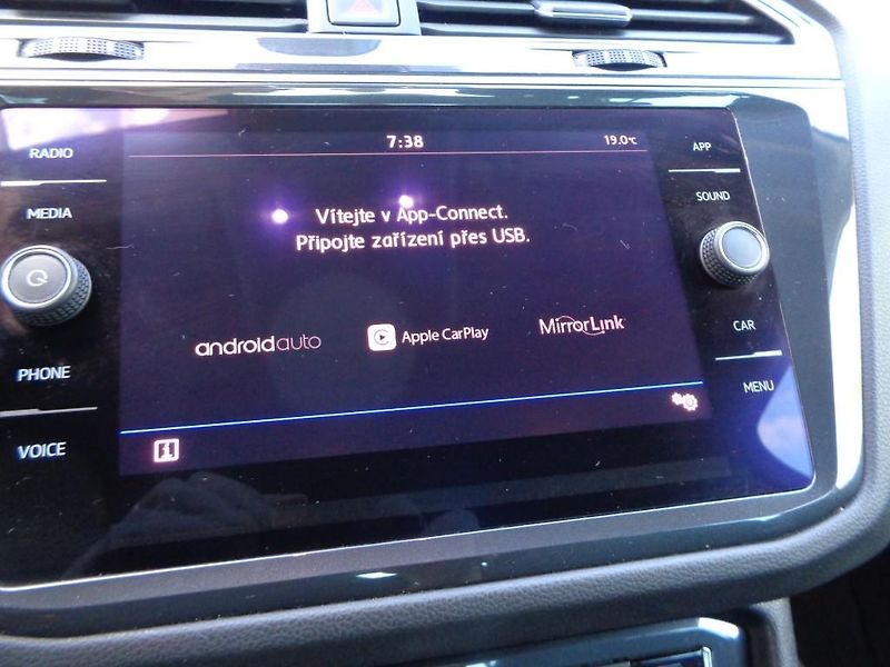 Volkswagen Tiguan 1.5 TSI MARATON EDITION - fotka 16 z 28
