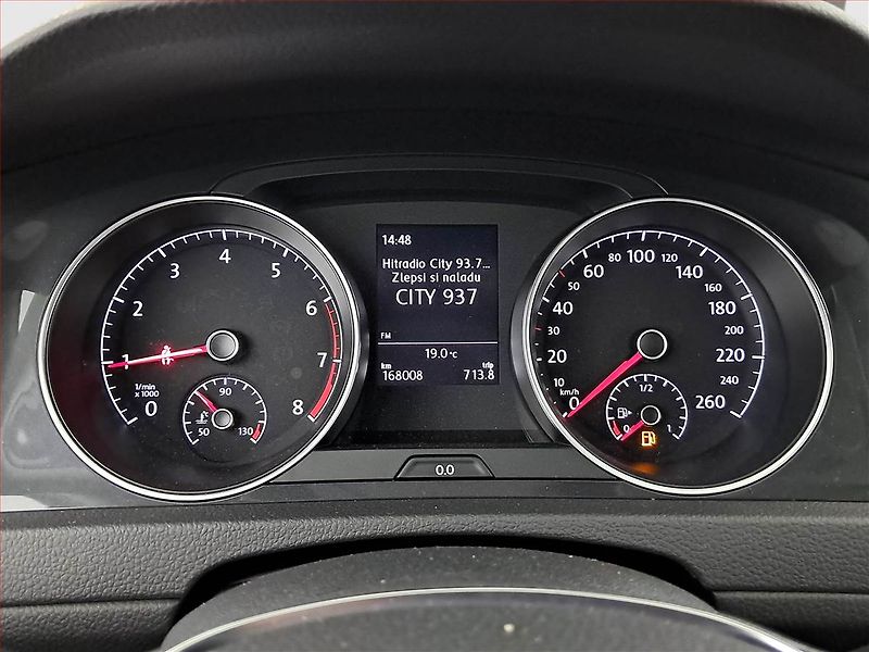 Volkswagen Golf (2020) Marathon Edition 1.0 TSI, ČR - fotka 11 z 18
