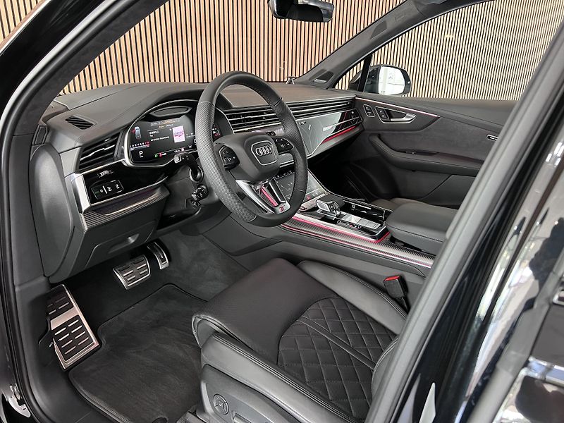 Audi SQ7 Ceramic Exclusive B&O FullSpec - fotka 9 z 33