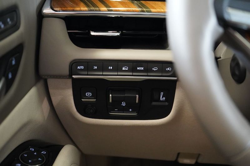 Cadillac Escalade ESV Sport Platinum - fotka 34 z 59