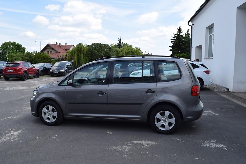 Volkswagen Touran (2010) 1.6TDI 77kw TRENDLINE BMT NAV  - fotka 13 z 48