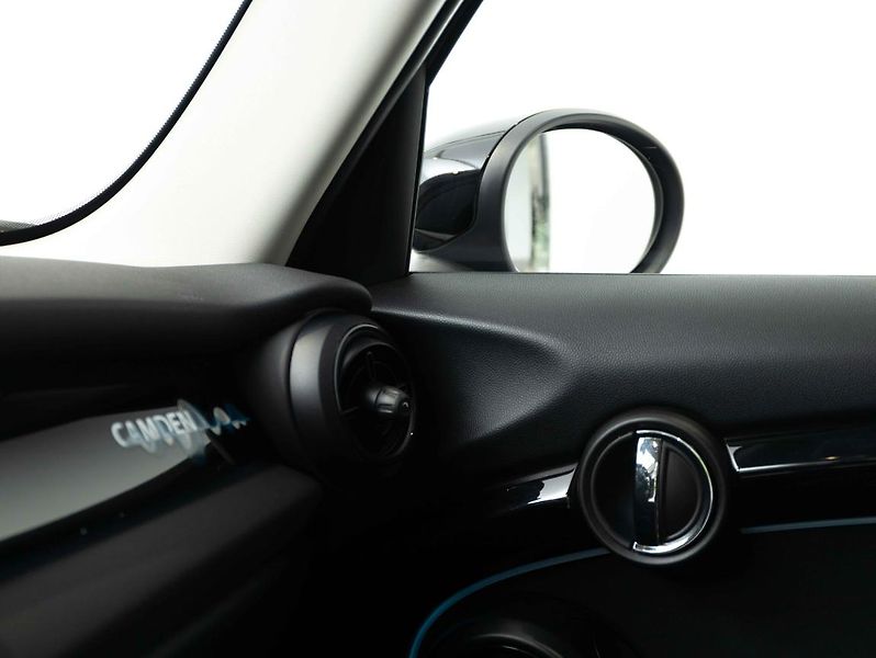 Mini Cooper 5-doors - fotka 18 z 21
