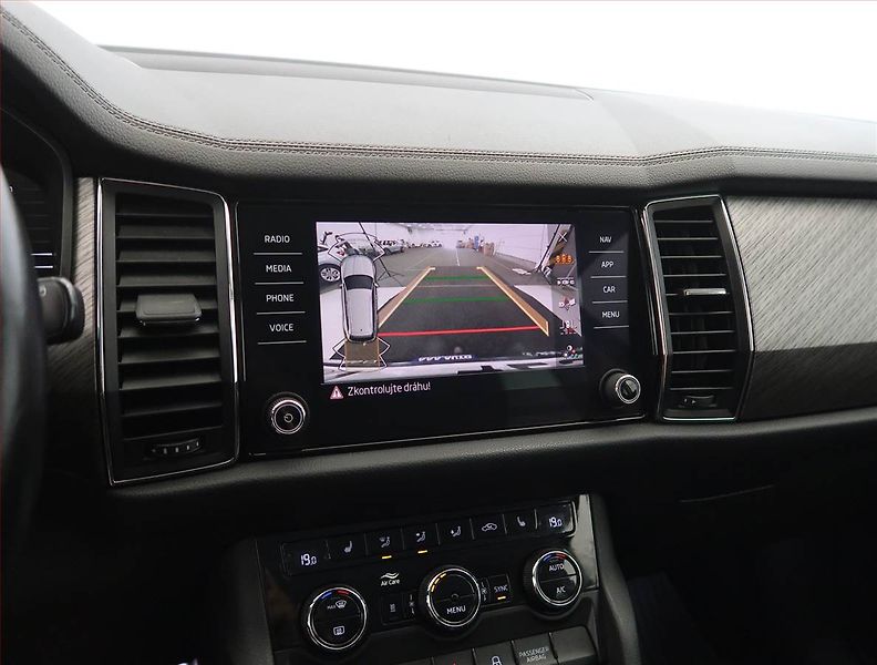 Škoda Kodiaq (2022) Style 2.0 TSI, digi klima - fotka 22 z 29