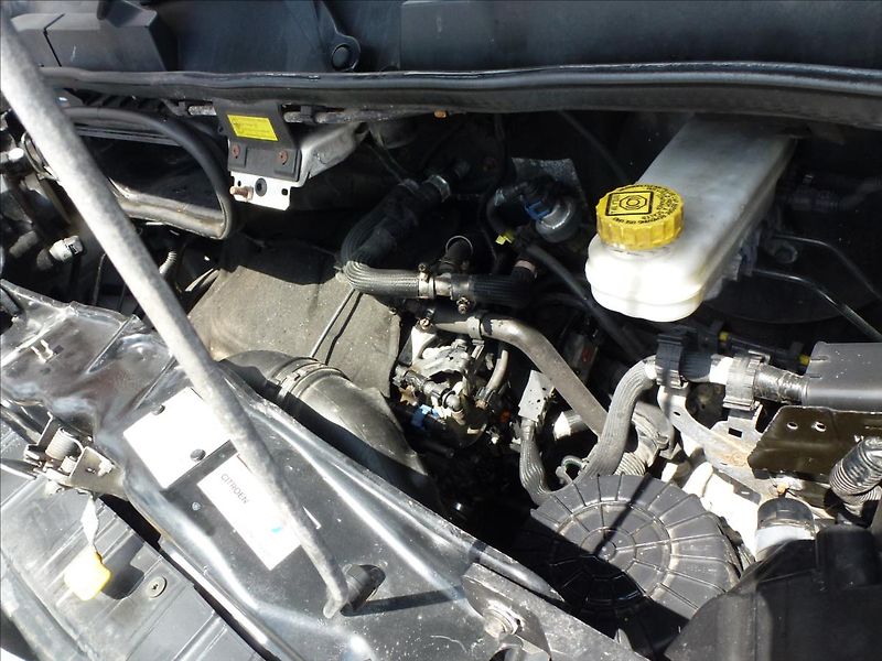 Citroën Jumper 2,0 BlueHDi 130 Plus 33 L3H2 - fotka 37 z 51