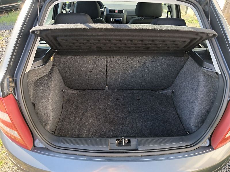 Škoda Fabia 1.2 HTP  COOL - fotka 17 z 36