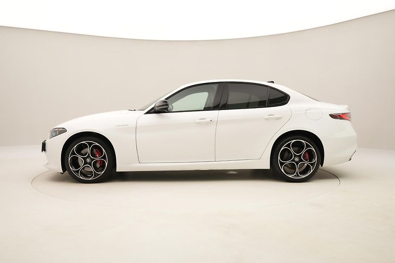 Alfa Romeo Giulia 2.0T VELOCE Q4 AUT  - fotka 9 z 56