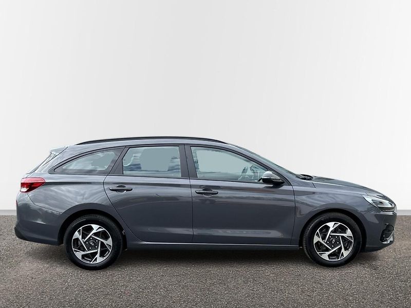 Hyundai i30 Smart DCT - fotka 16 z 25