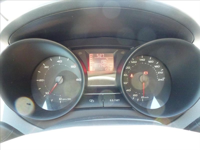 Seat Ibiza 1,2 TDI 3,4-3,9 l/100km  EcoMo - fotka 33 z 54