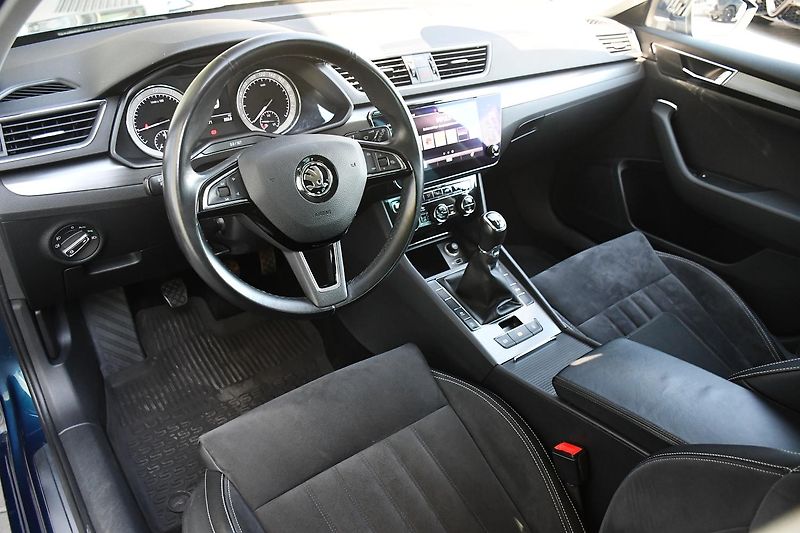 Škoda Superb 1,5TSi STYLE - fotka 10 z 57