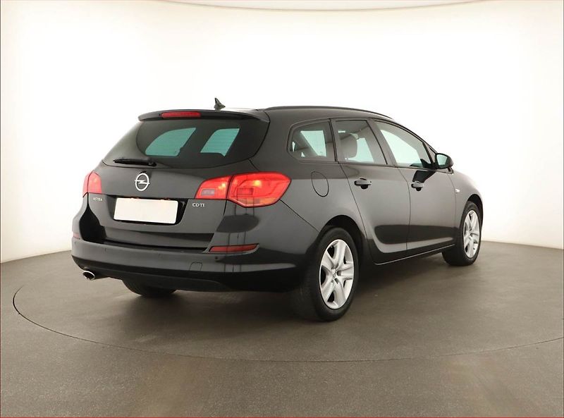 Opel Astra (2011) 2.0 CDTI, Serv.kniha, Navi - fotka 5 z 13