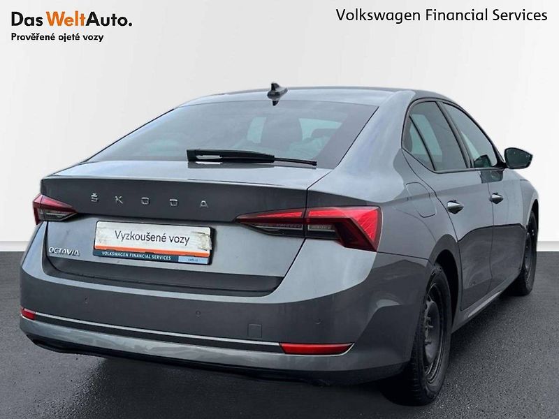 Škoda Octavia (2022) Ambition 1.5 TSI - fotka 2 z 20