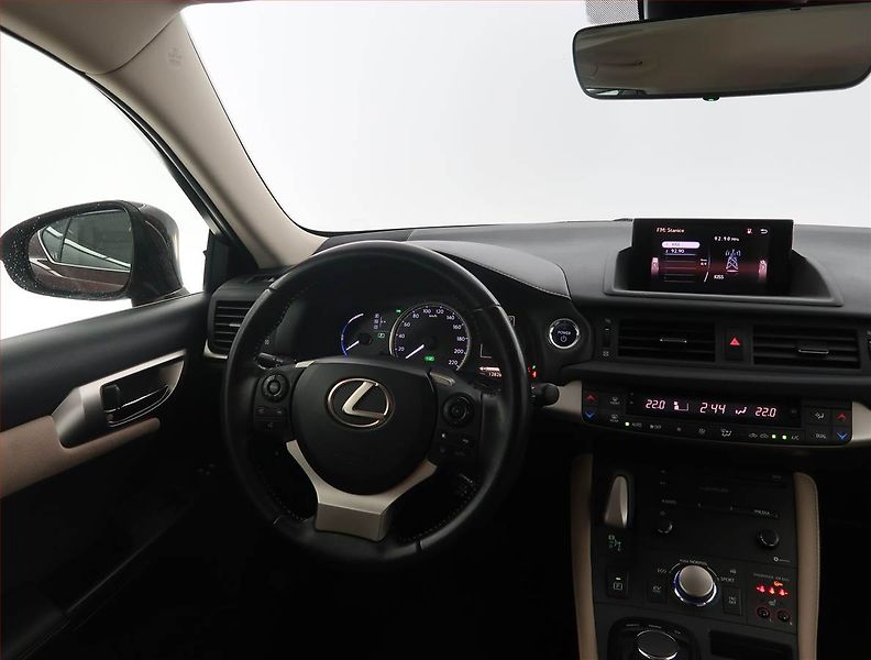 Lexus CT 200h (2020) 200h, Automat, ČR,1.maj - fotka 7 z 19