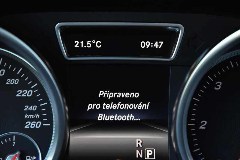 Mercedes-Benz GLE 350 d 4MATIC FACE,NAVI,LED,ČR - fotka 19 z 51