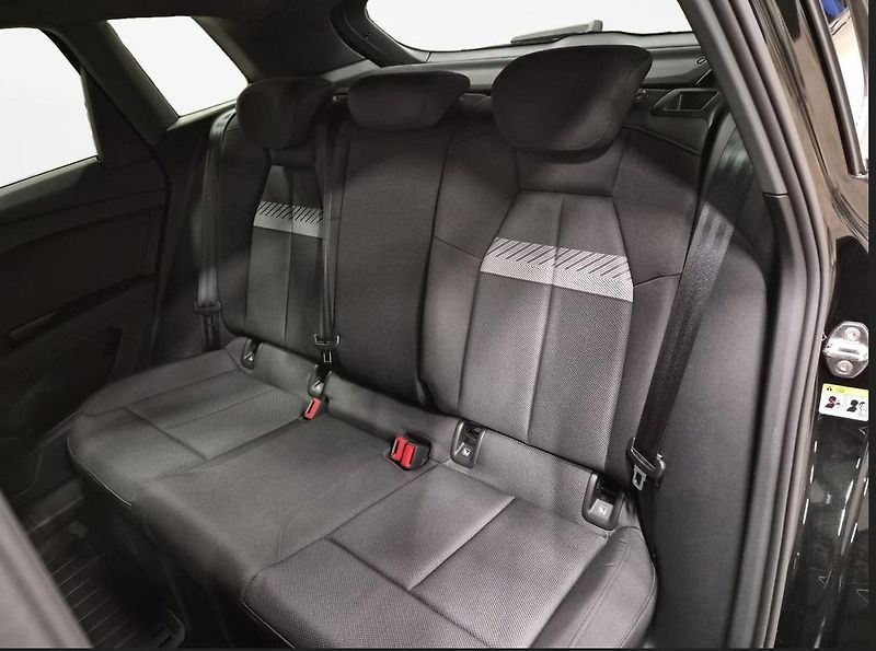 Audi Q4 e-tron 45 82kWh ada. tempo. - fotka 13 z 15