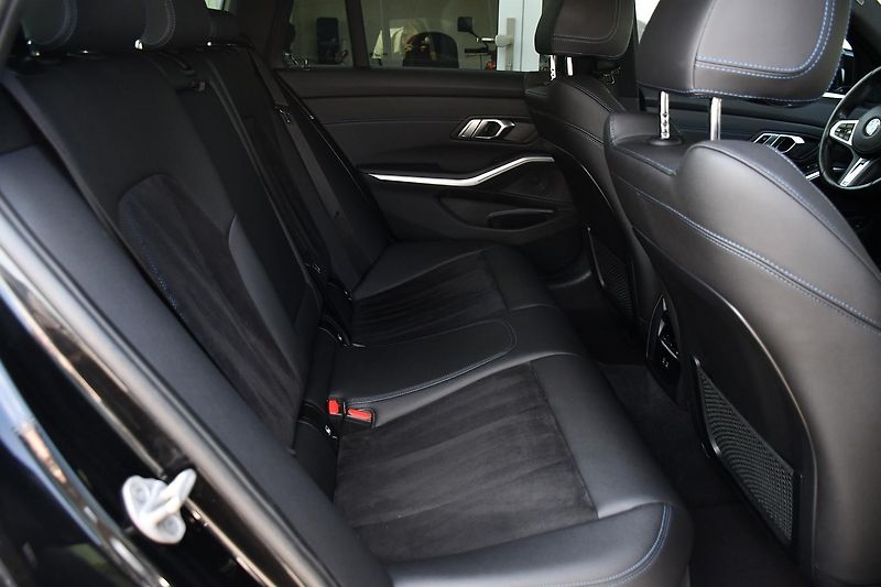 BMW Řada 3 320d xDrive M-SPORT 1M ČR - fotka 19 z 40