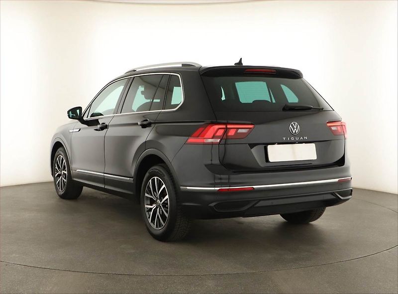 Volkswagen Tiguan (2022) Life 1.5 TSI - fotka 4 z 16