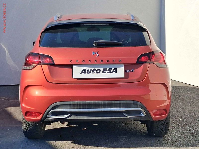 DS Automobiles DS4 (2016) 1.2 PT - fotka 5 z 18