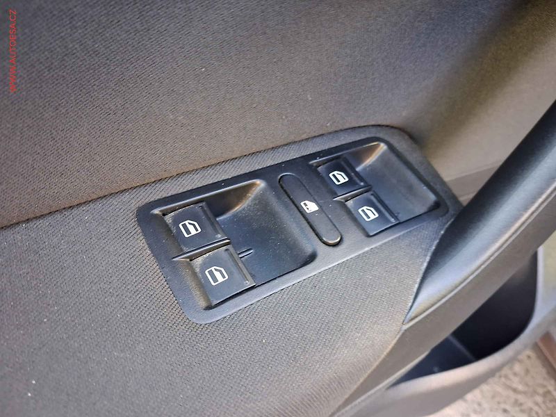 Volkswagen Polo (2013) 1.2 TSi, Comfortline - fotka 13 z 17