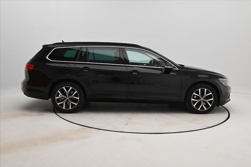Volkswagen Passat 2,0 TDI 110kW DSG Business Zár - fotka 4 z 27