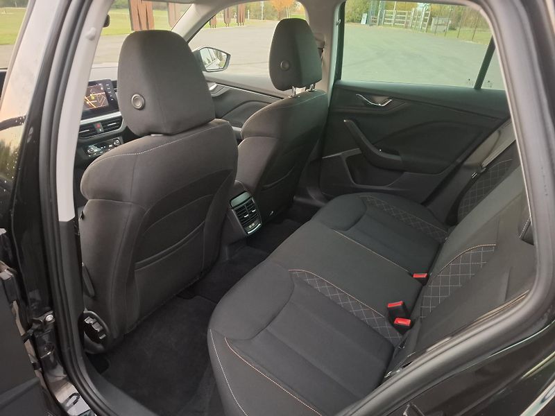 Škoda Kamiq (2020) 1.0TSi 85kW,DSG,vyhř.sedačky - fotka 13 z 18