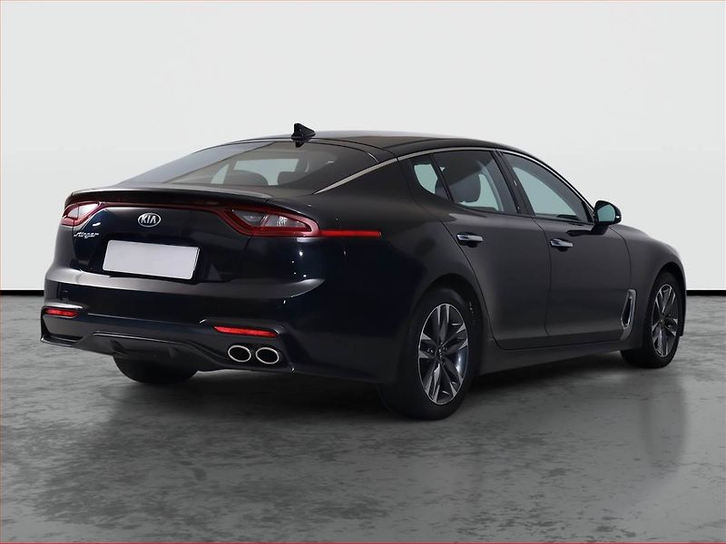 Kia Stinger (2018) 2.2 CRDi - fotka 5 z 23