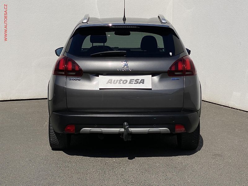 Peugeot 2008 (2017) 1.2PT, Crossway, navi, panor - fotka 5 z 17