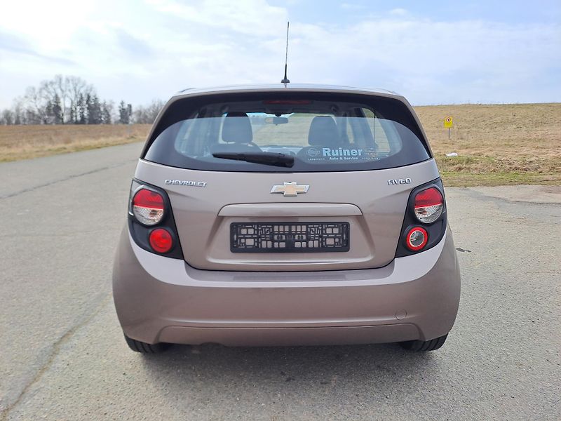Chevrolet Aveo (2013) 1.2 1.MAJITEL 2xKOLA, SERVISKA - fotka 6 z 29