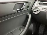 Škoda Rapid (2015) Spaceback 1.2 TSI - náhled 17