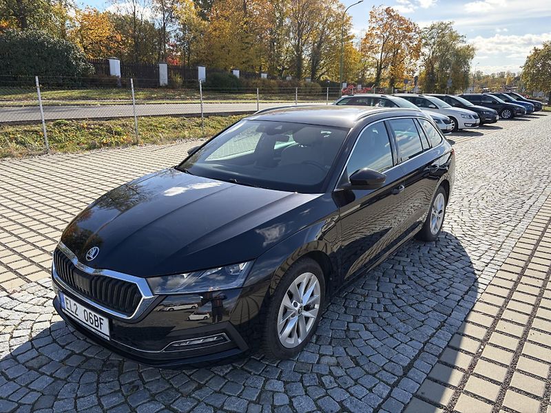 Škoda Octavia (2023) STYLE PLUS iV PLUG-IN-HYBRID - fotka 1 z 33