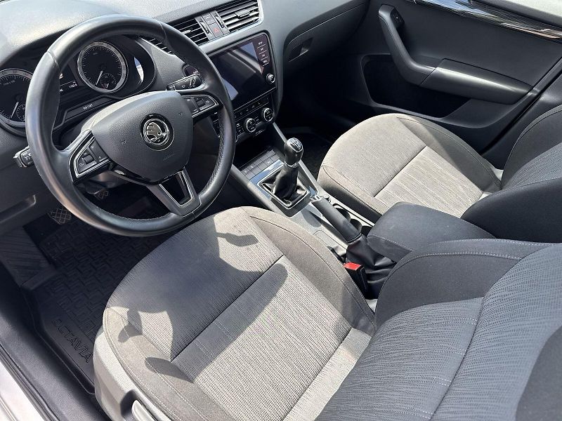 Škoda Octavia (2018) 1.6 TDI Style - fotka 8 z 31