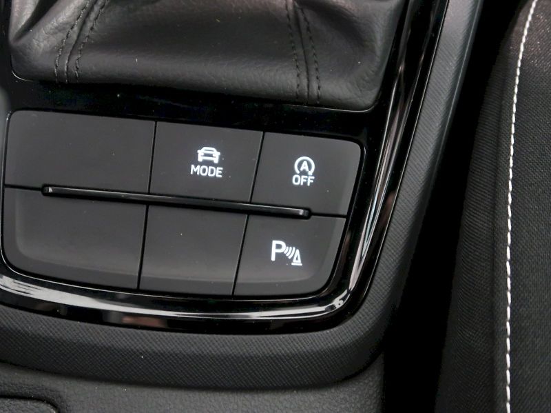 Škoda Kamiq (2025) MONTE CARLO 1.5TSI 110KW TAŽNÉ - fotka 34 z 42