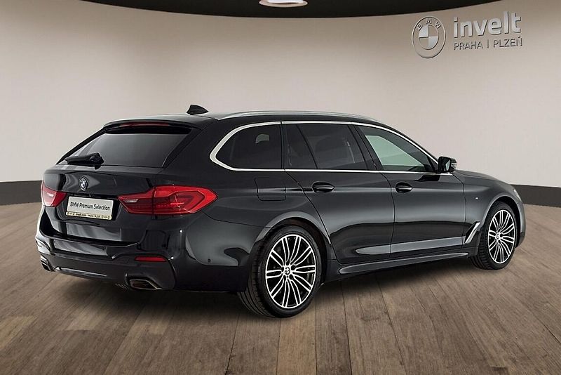 BMW Řada 5 530d xDrive - fotka 3 z 27