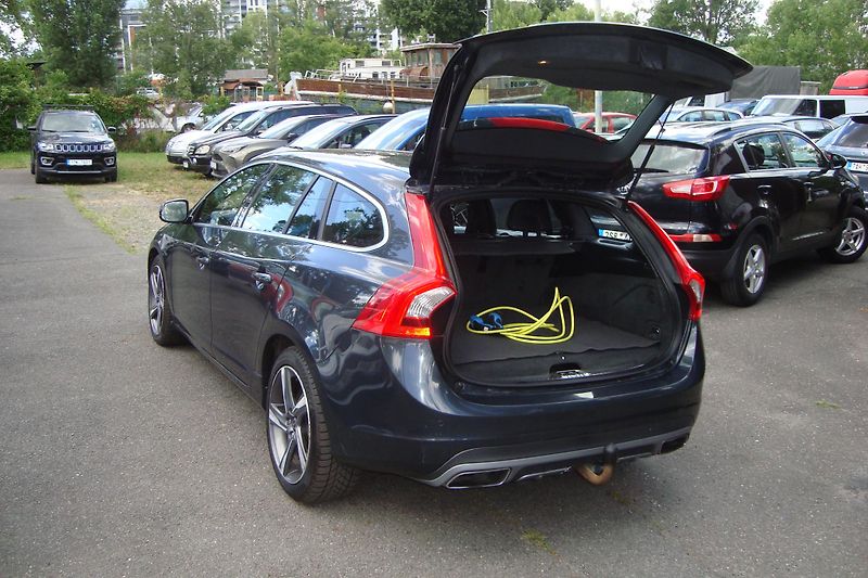 Volvo V60 (2013) PLUG-IN-HYBRID,2.4D6,AWD,158kW - fotka 12 z 78